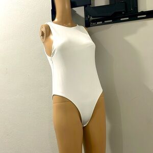White  body sut from Zara in good condition